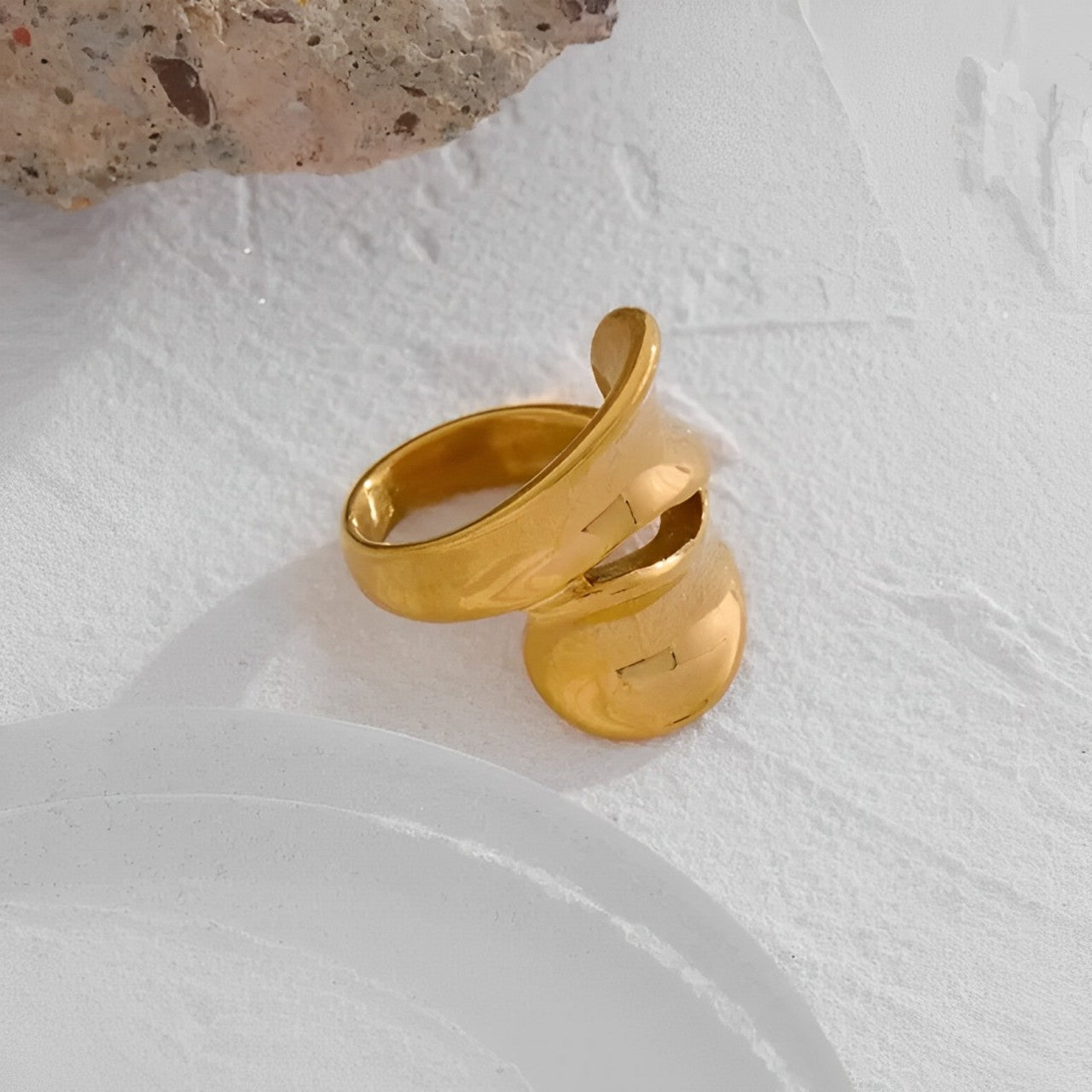 Bague Volute Élégance (Plaqué Or)