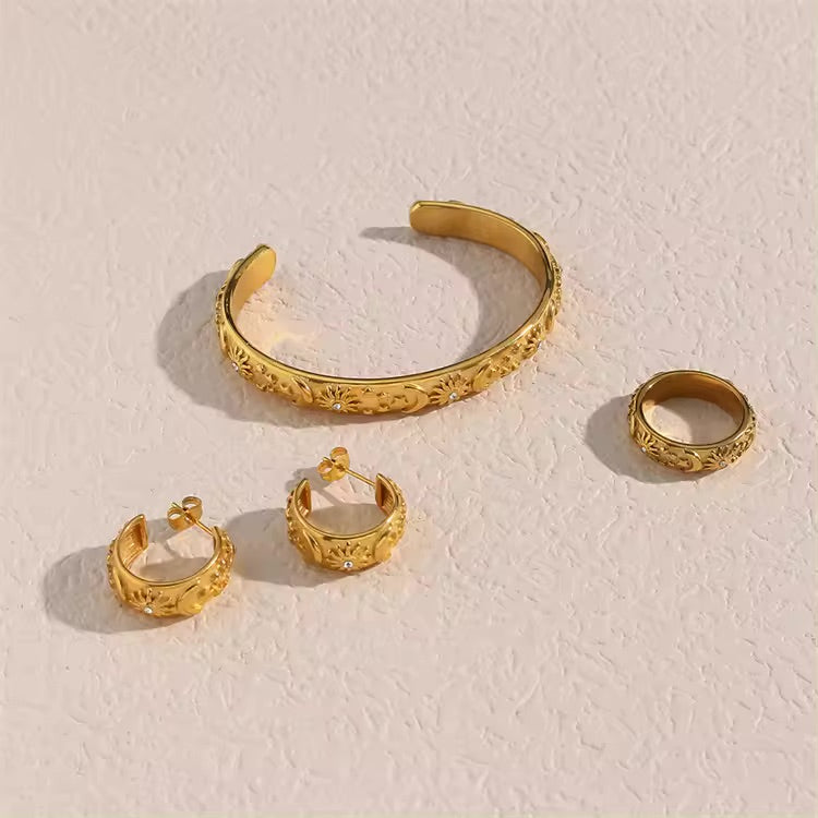 Ensemble Céleste: Bracelet + Boucle d'oreille + Bague (Plaqué Or)