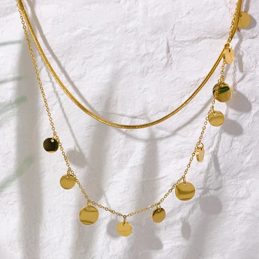 Mélange de Collier de Couches avec Médailles et Maille (Plaqué Or)