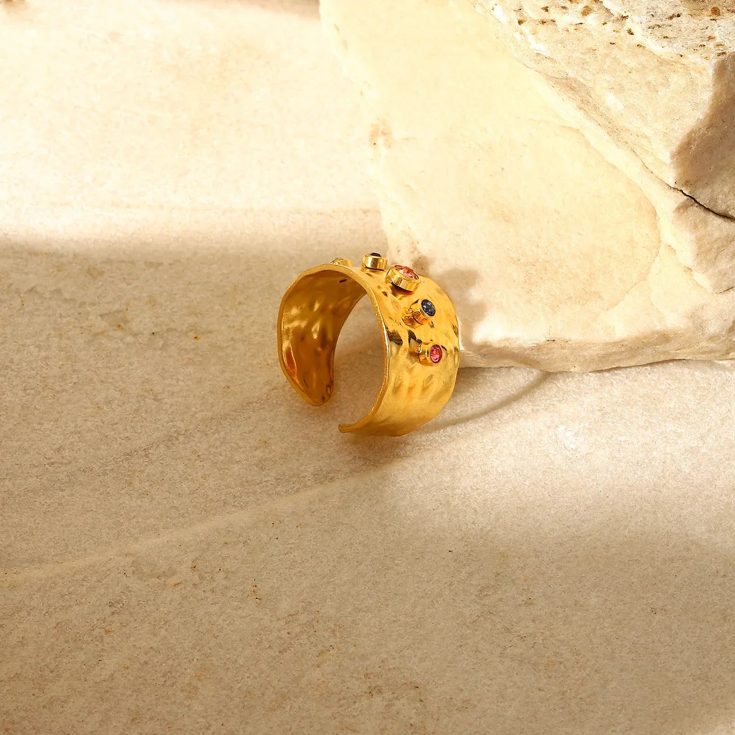 Bague Queen Texture Martelée (Plaqué Or)
