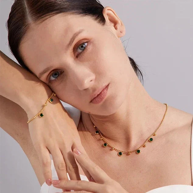 Collier Sofia avec des cristaux de zirconia (Plaqué Or)