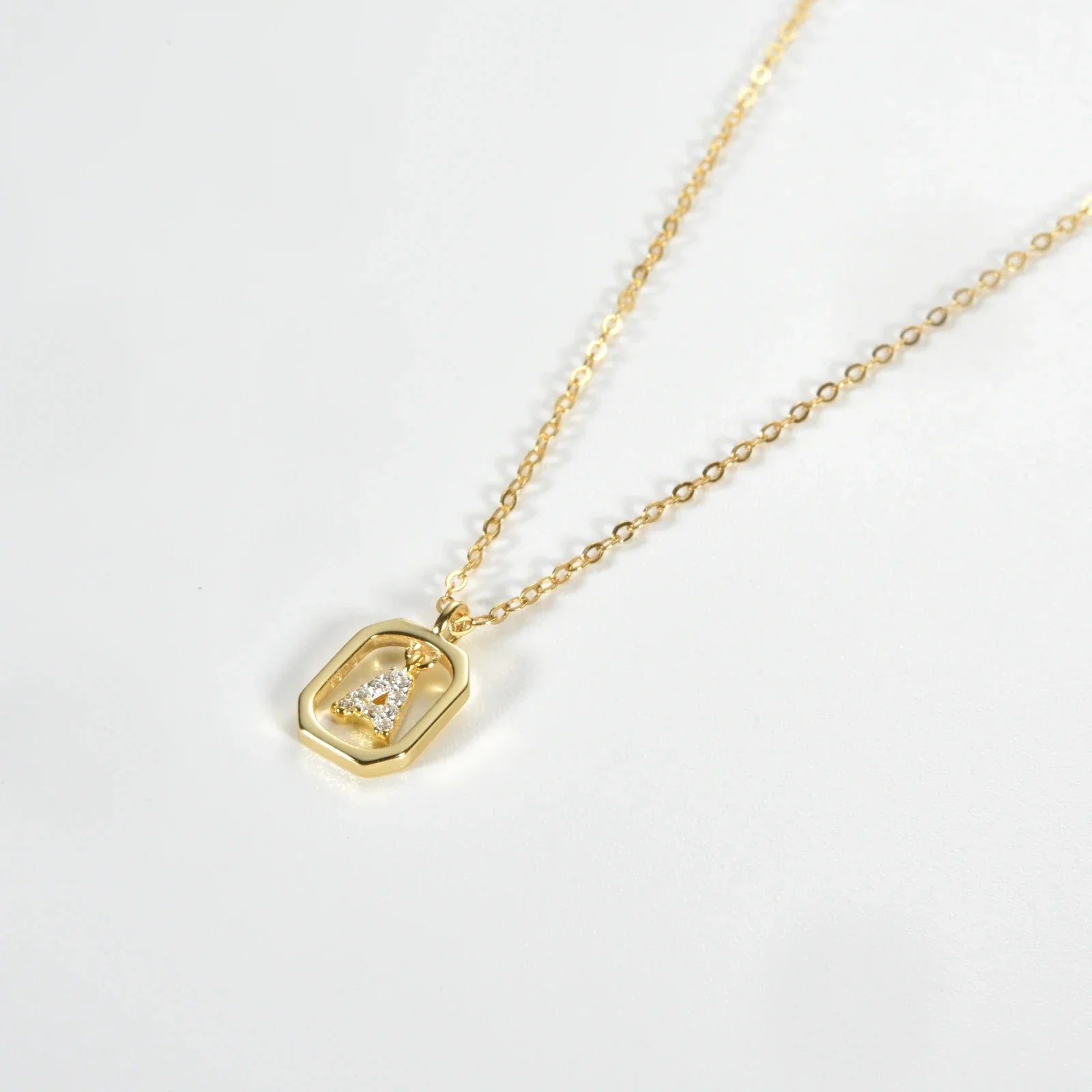 Collier Initiales avec Zirconium (Plaqué Or)
