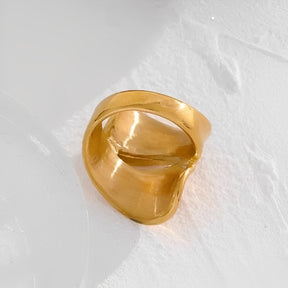 Bague Volute Élégance (Plaqué Or)
