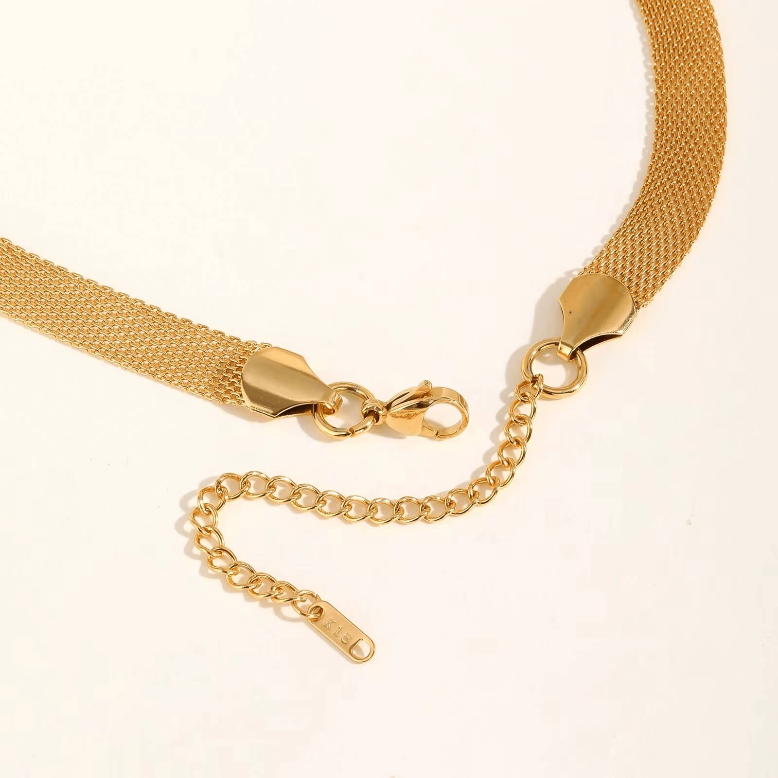 Collier Choker en Maille Élégante (Plaqué Or)