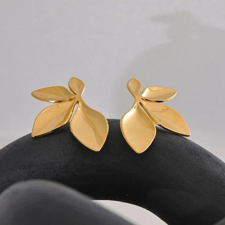 Boucles d'Oreilles Nature avec Forme de Feuille (Plaqué Or)