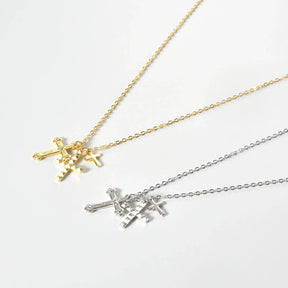 Collier Croix Triple Zirconias (Plaqué Or)