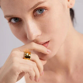 Bague Sicilienne Texture Martelée Ajustable (Plaqué Or)