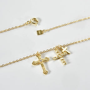 Collier Croix Triple Zirconias (Plaqué Or)