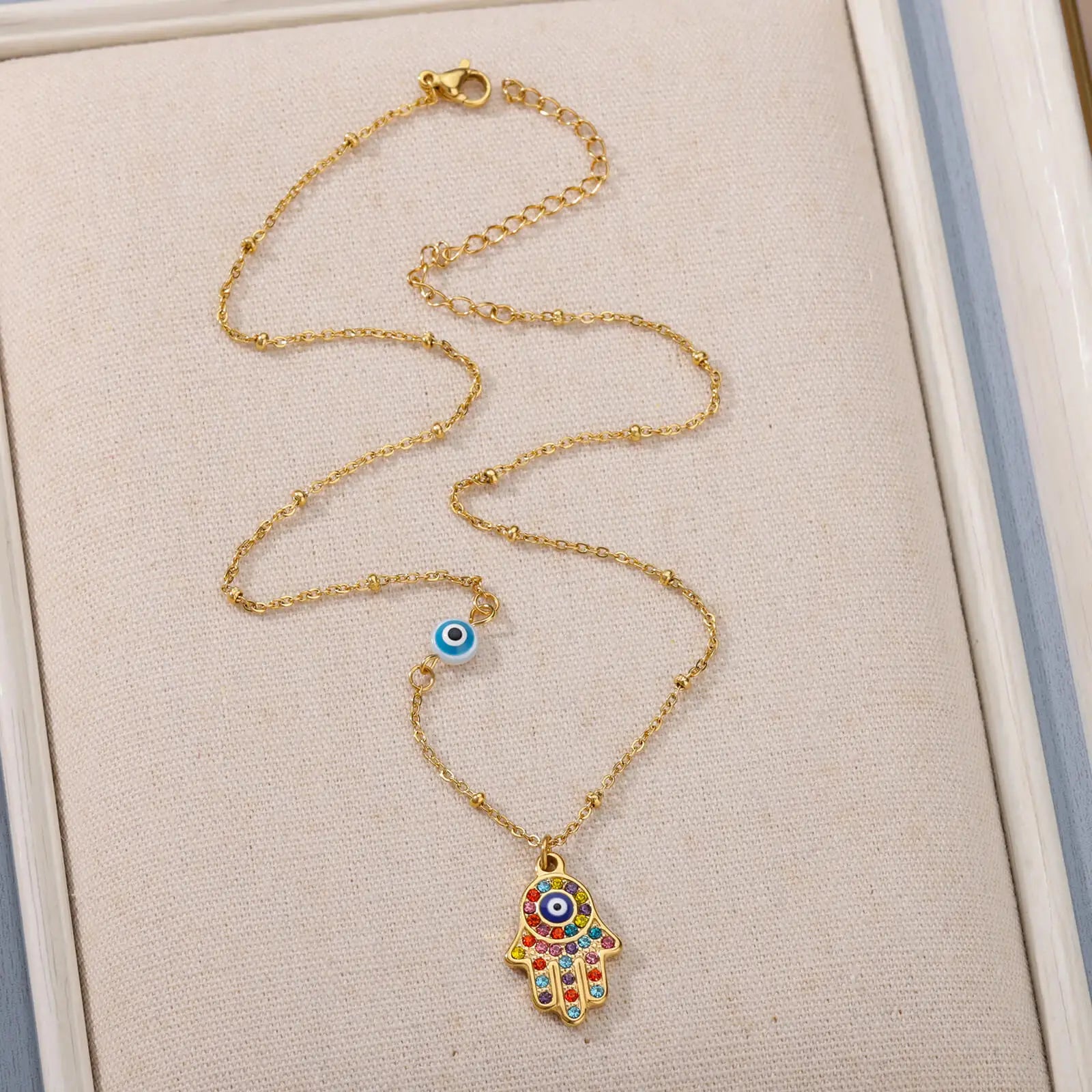 Collier main de Fatma Hamsa avec zirconium
