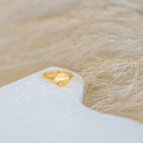 Bague Soleil Rayonnant Minimaliste (Plaqué Or)