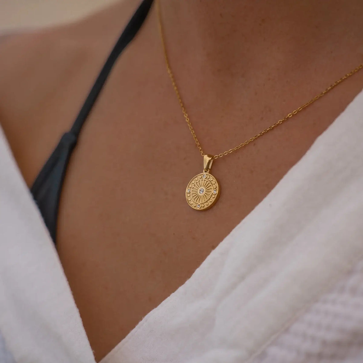 Collier Soleil avec Zirconiums (Plaqué Or)
