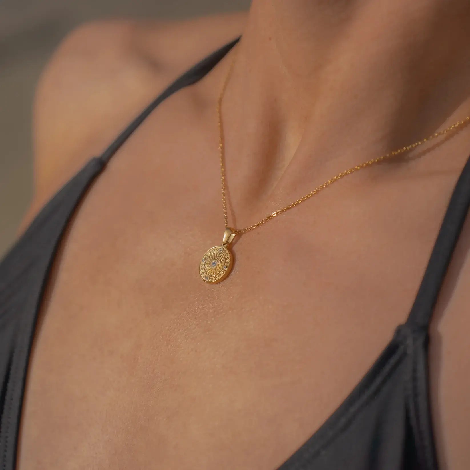 Collier Soleil avec Zirconiums (Plaqué Or)