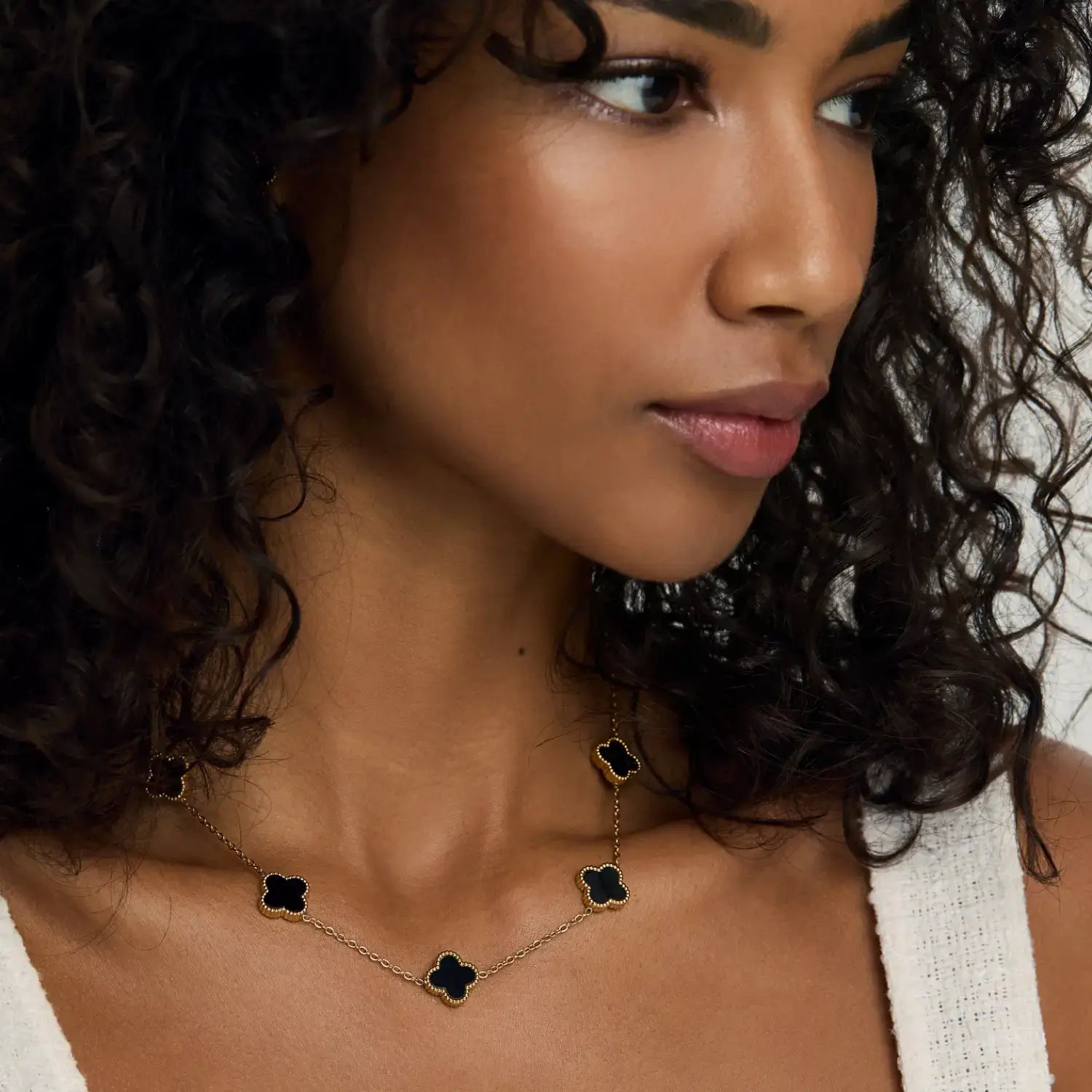 Collier Vintage 10 Trèfles (Plaqué Or)