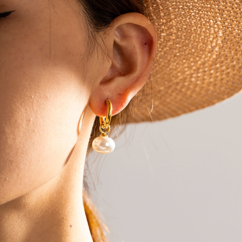 Boucles d'oreilles Emma Perle Minimaliste (Plaqué Or)